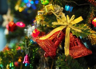 Z czego można zrobić małą choinkę?